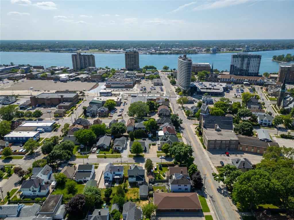 223 GEORGE Street, Sarnia, Ontario (ID 25015851)