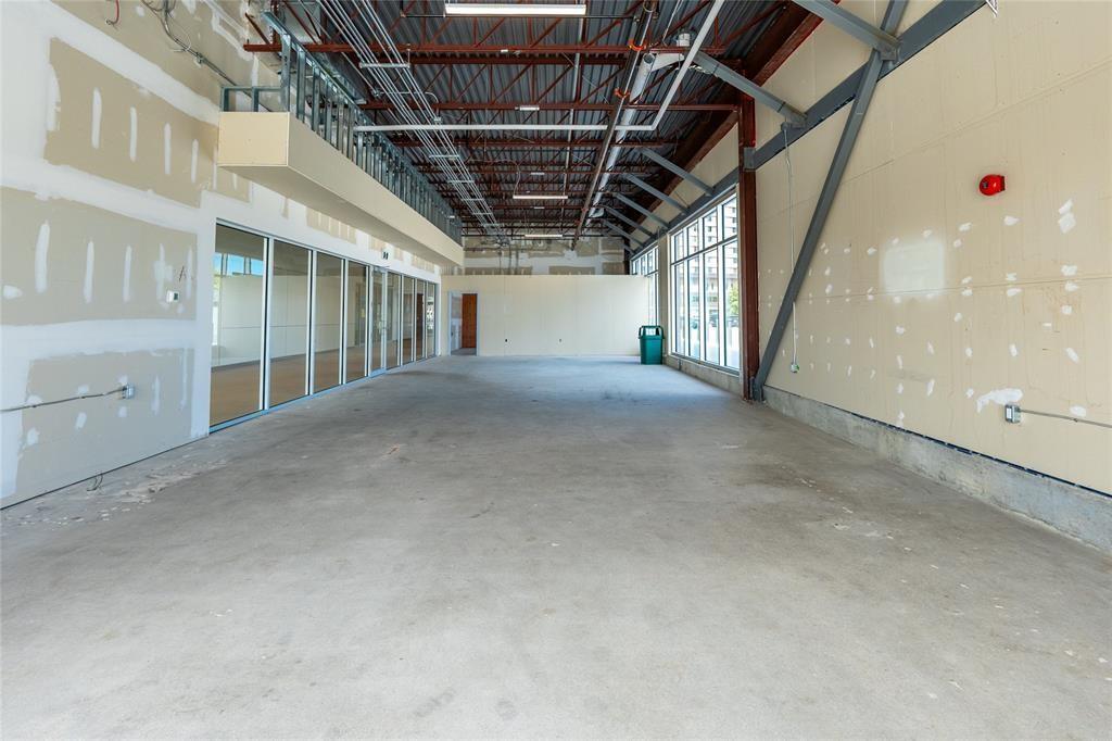 162 LOCHIEL Street Unit# 102, Sarnia, Ontario (ID 25022242)