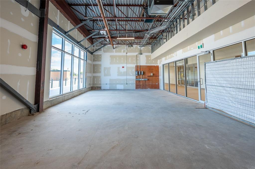 162 LOCHIEL Street Unit# 102, Sarnia, Ontario (ID 25022242)