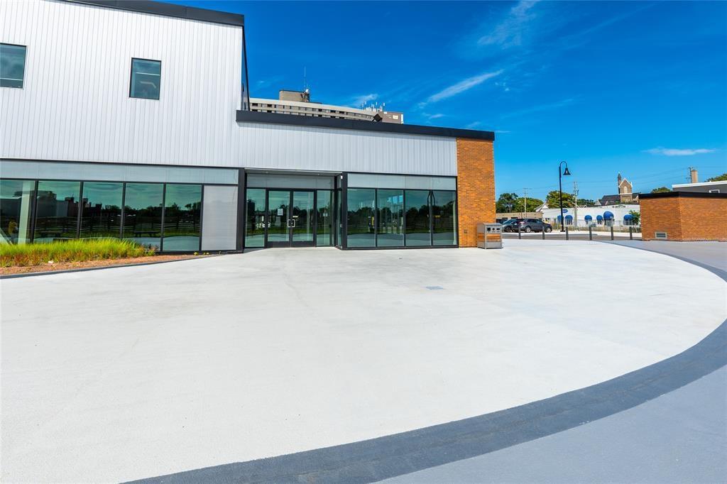 162 LOCHIEL Street Unit# 102, Sarnia, Ontario (ID 25022242)