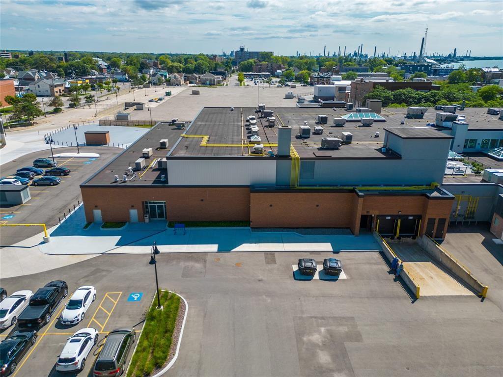 162 LOCHIEL Street Unit# 102, Sarnia, Ontario (ID 25022242)