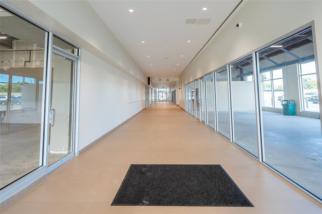 162 LOCHIEL Street Unit# 102, Sarnia, Ontario (ID 25022242)