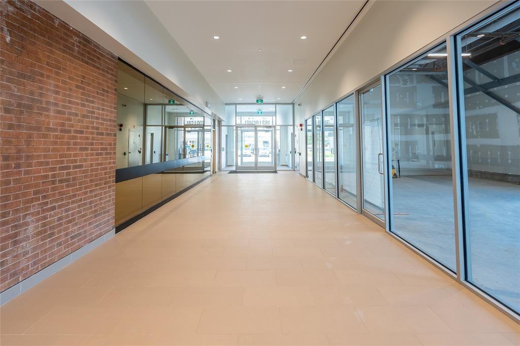 162 LOCHIEL Street Unit# 102, Sarnia, Ontario (ID 25022242)