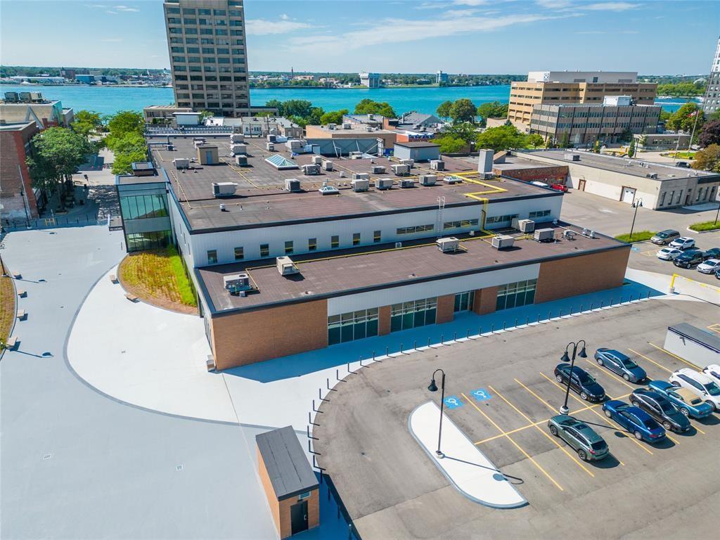 162 LOCHIEL Street Unit# 102, Sarnia, Ontario (ID 25022242)