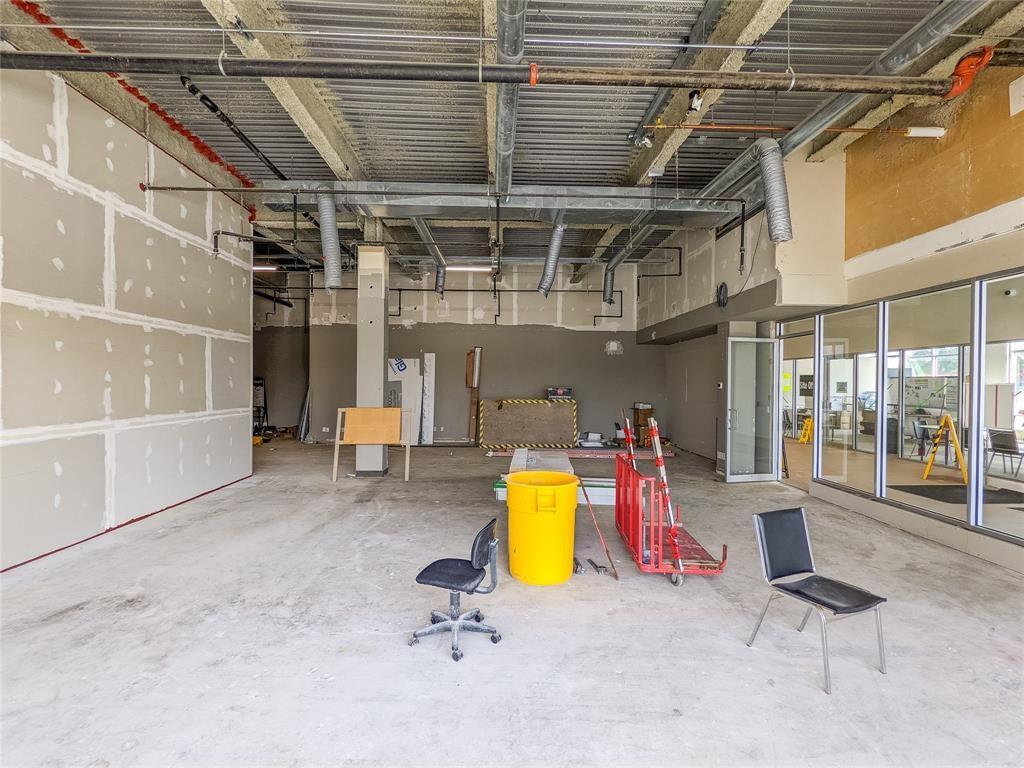 162 LOCHIEL Street Unit# 103, Sarnia, Ontario (ID 25022248)