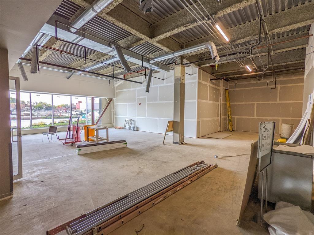 162 LOCHIEL Street Unit# 103, Sarnia, Ontario (ID 25022248)