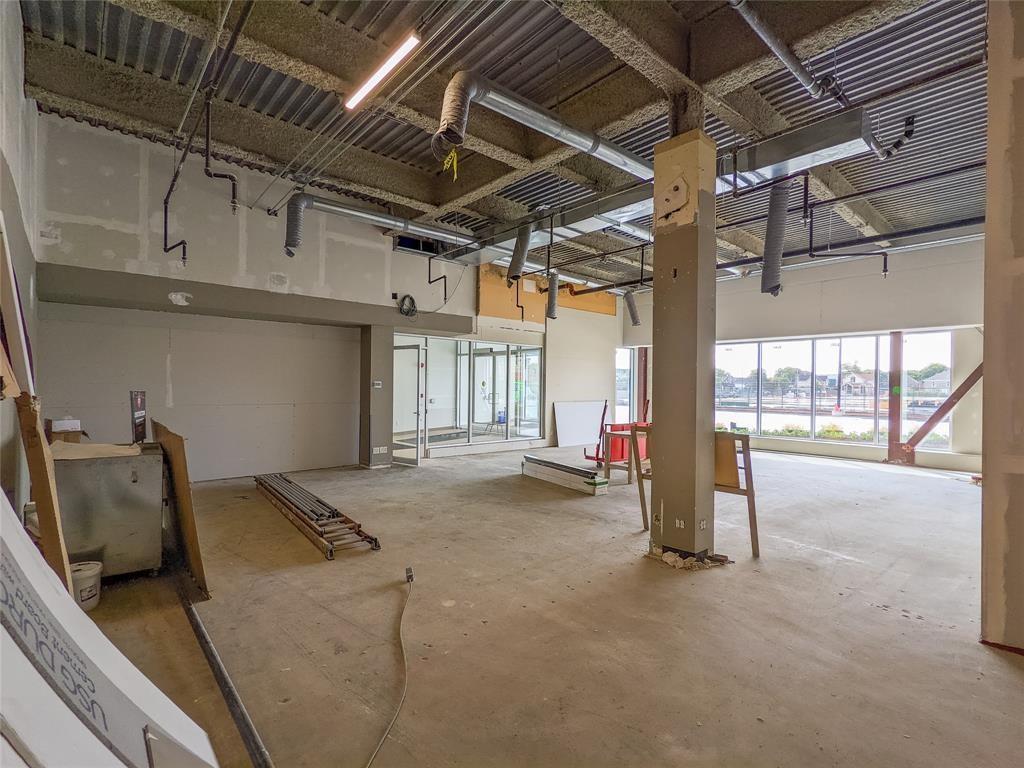 162 LOCHIEL Street Unit# 103, Sarnia, Ontario (ID 25022248)