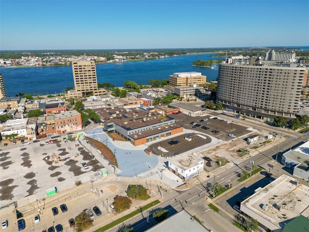 162 LOCHIEL Street Unit# 103, Sarnia, Ontario (ID 25022248)