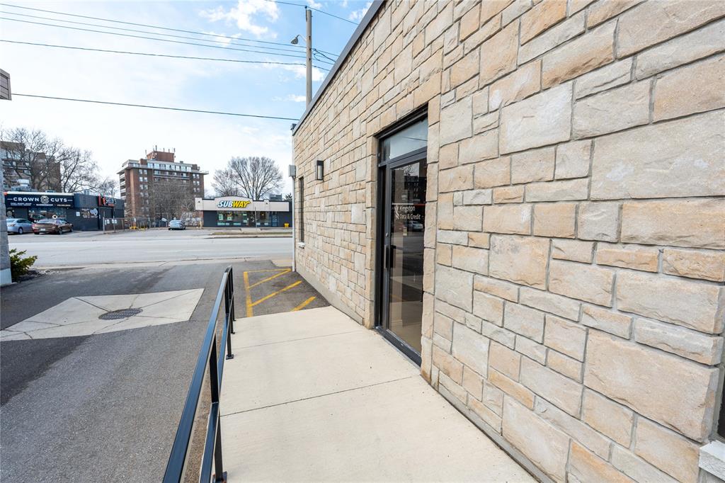 500 CHRISTINA Street, Sarnia, Ontario (ID 26007435)