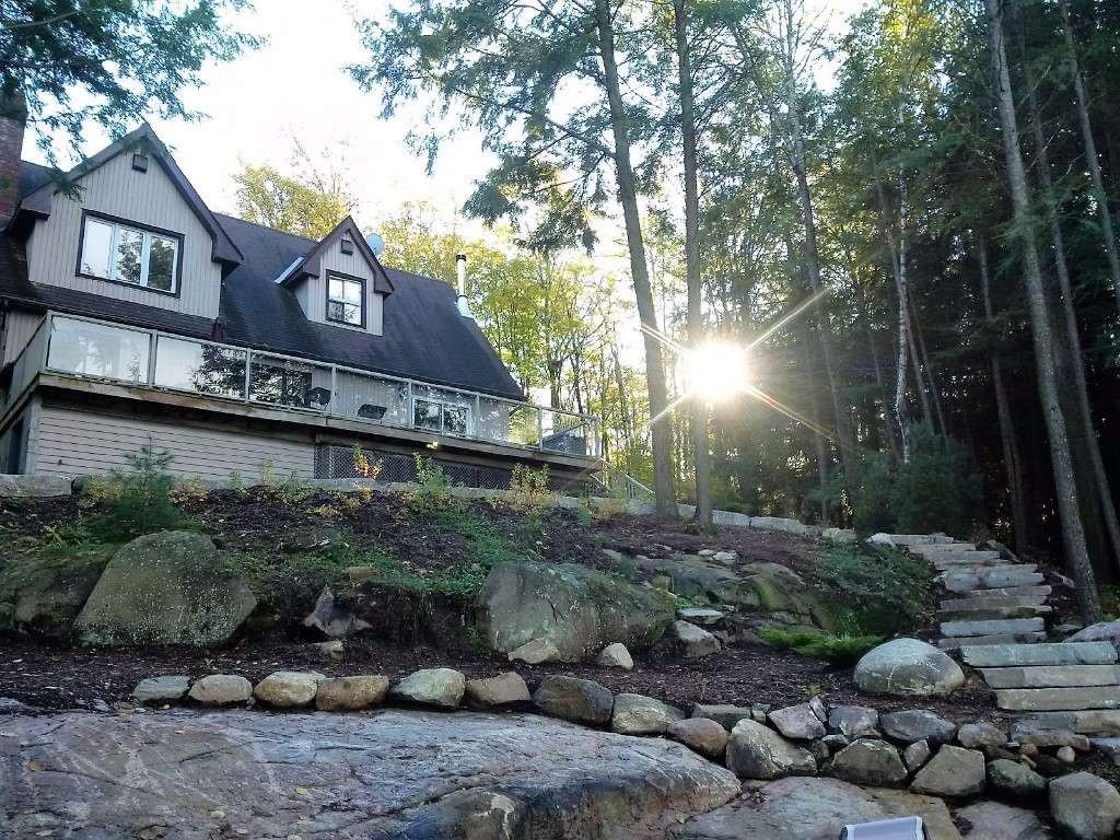 24 KINGFISHER LANE, North Kawartha, Ontario