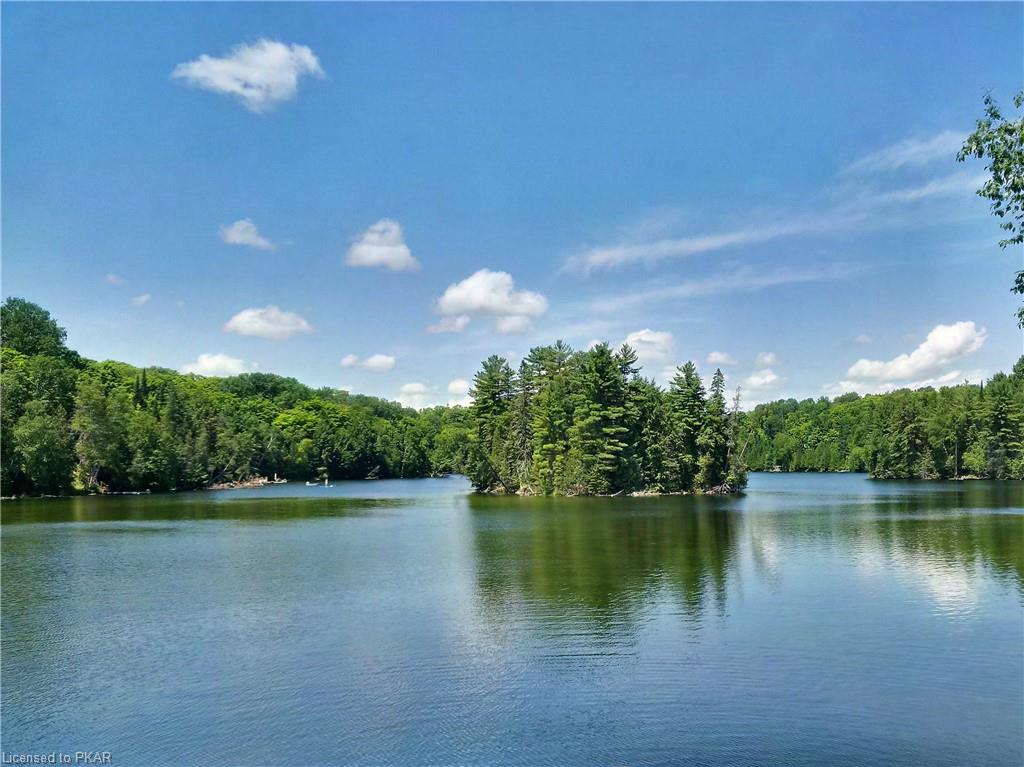 68B FINNEGAN LAKE Road, Coe Hill, Ontario (ID 210551)