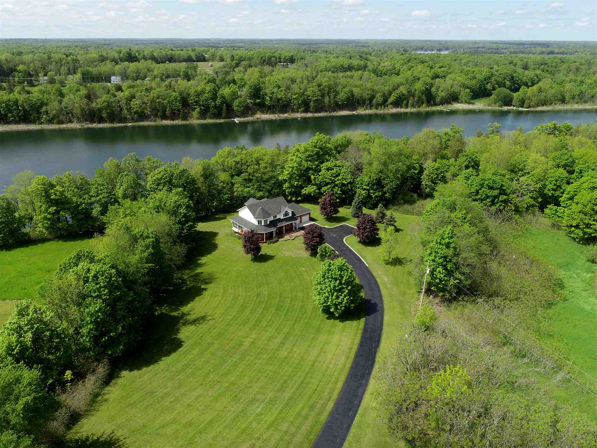 2464 Sands Road, South Frontenac, Ontario (ID K19007473)