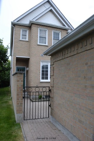 1570 RICHMOND ST 56, London, Ontario (ID 561730)