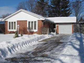 700 DUNBOYNE CR, London, Ontario (ID 555660)