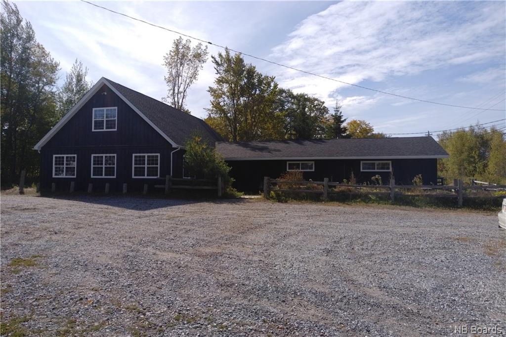 274 Main Street, Hampton, New Brunswick (ID NB042905)