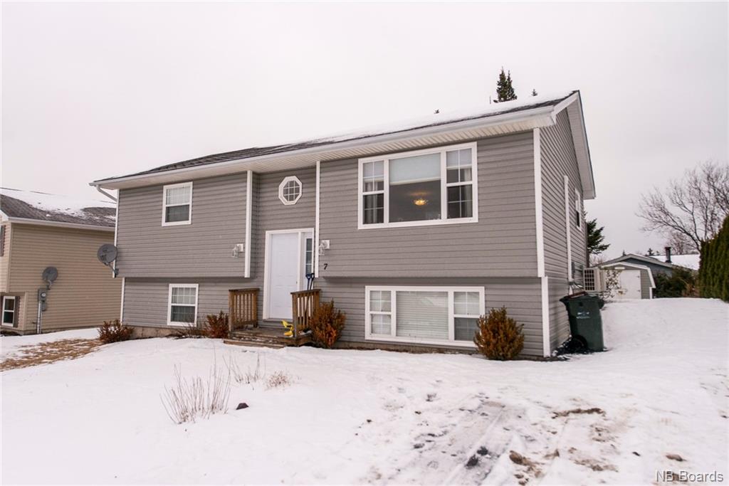 7 Falcon Crescent, Saint John, New Brunswick (ID NB039019)