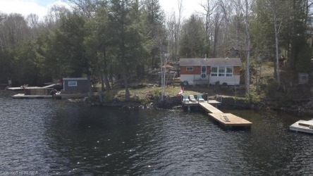 16 Fire Route 381, Trent Lakes, Ontario (ID CRYSTAL LAKE)