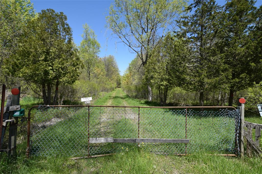 2274 SMITH Line, St. Clair, Ontario (ID 21006860)