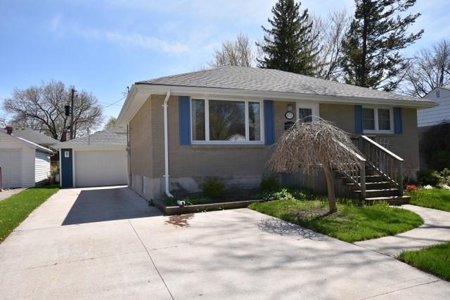 871 CHARLESWORTH Drive, Sarnia, Ontario (ID 20005001)
