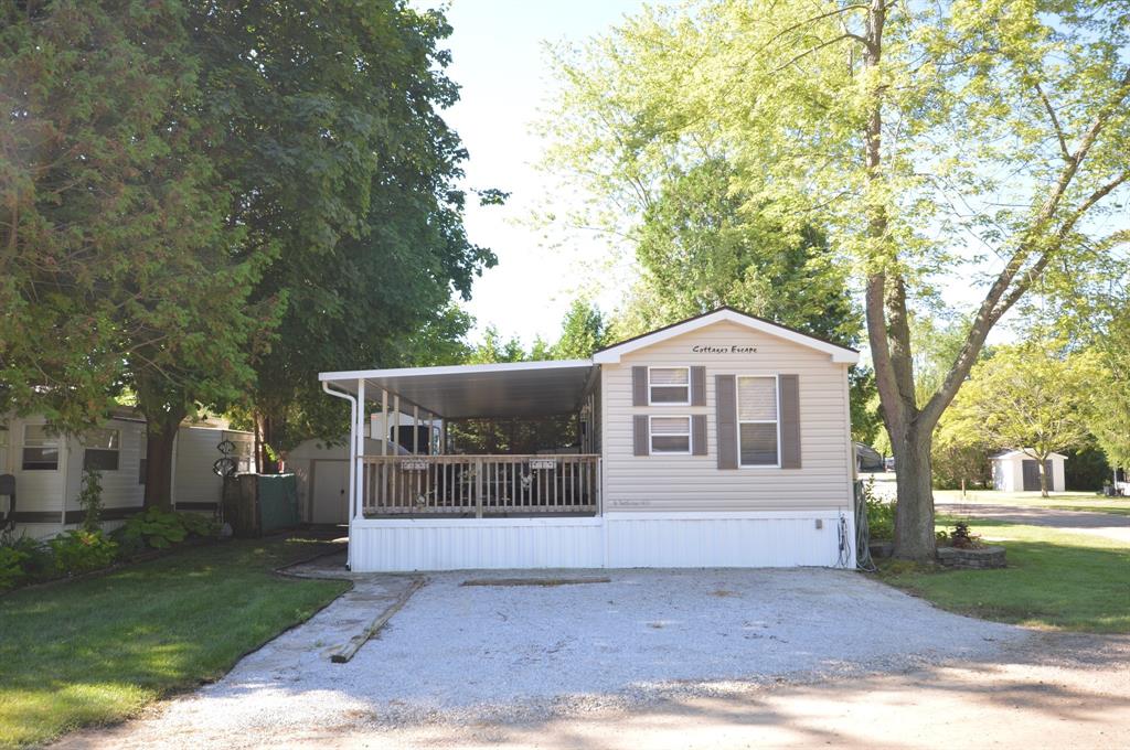 9338 WEST IPPERWASH Road Unit# J52, Lambton Shores, Ontario (ID 20008573)