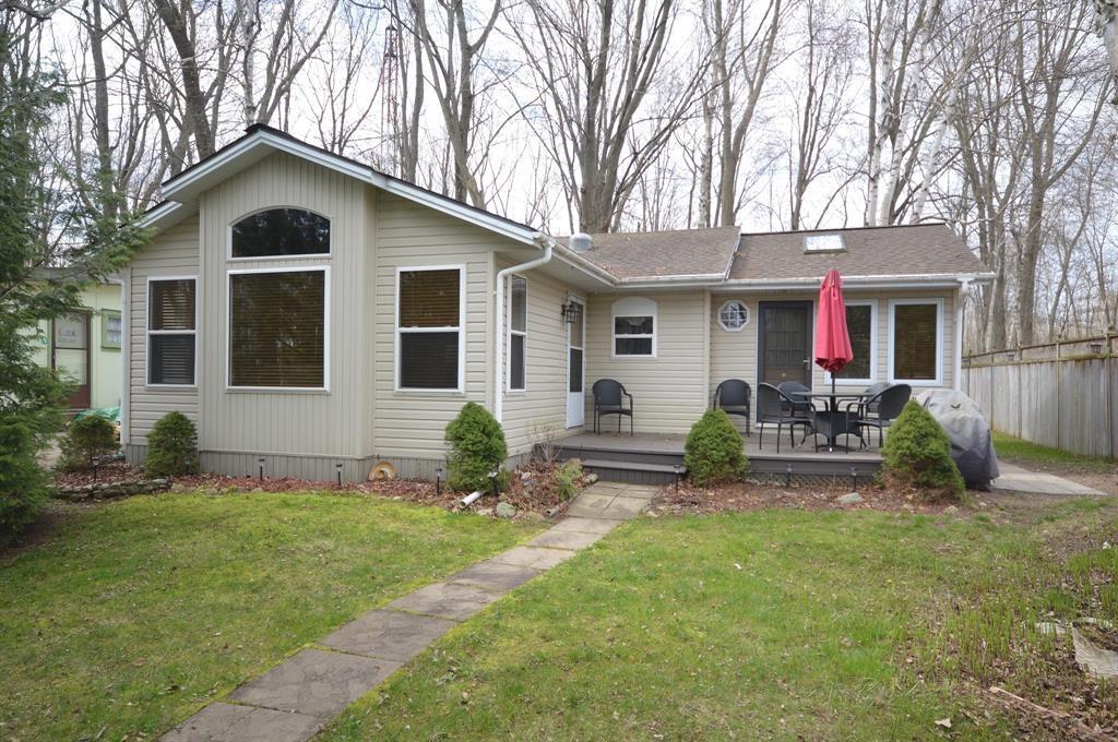 6221 LONDON Road, Lambton Shores, Ontario (ID 20011985)