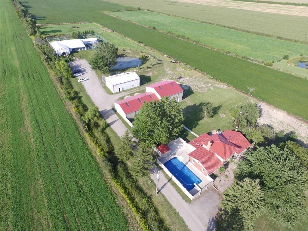 2782 PETROLIA Line, St. Clair, Ontario (ID 21004854)