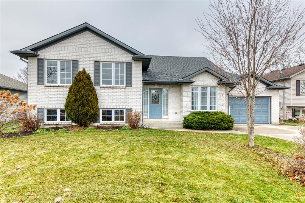 477 SYCAMORE Crescent, Plympton-wyoming, Ontario (ID 19028695)