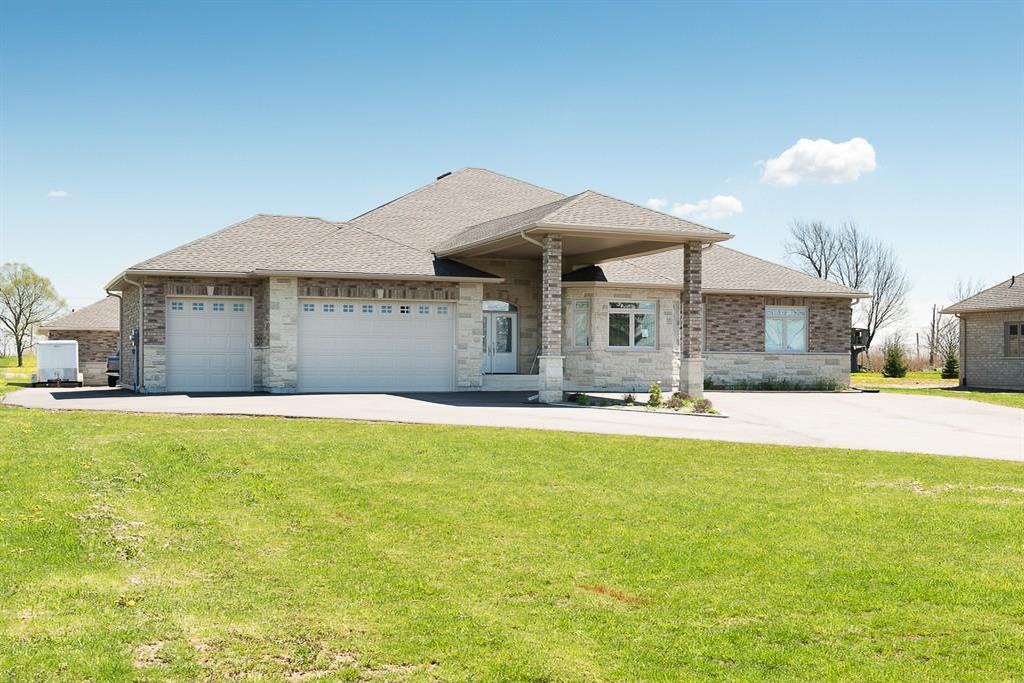 946 ST CLAIR Parkway, St. Clair, Ontario (ID 19018870)