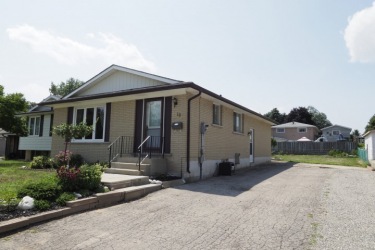 10 Thistledown Dr, Brantford, Ontario (ID 30678611)