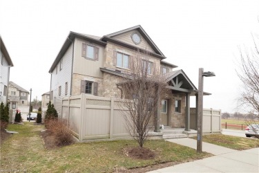 931 Glasgow St Unit #22B, Kitchener, Ontario (ID 40120451)