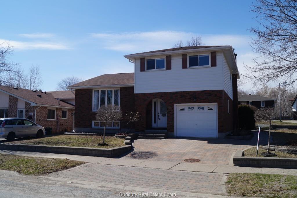 585 Summerhill Crescent, Sudbury, Ontario (ID 2084695)