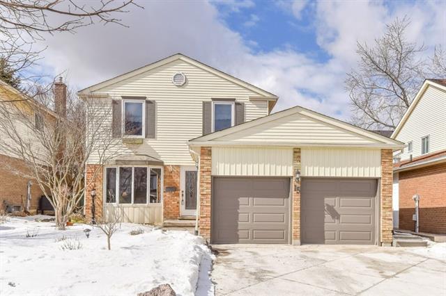 15 DEERWOOD Crescent, Kitchener, Ontario