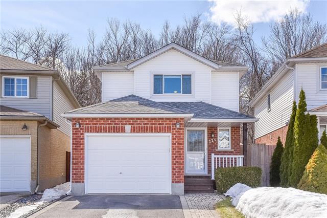125 PINE MARTIN Crescent, Kitchener, Ontario