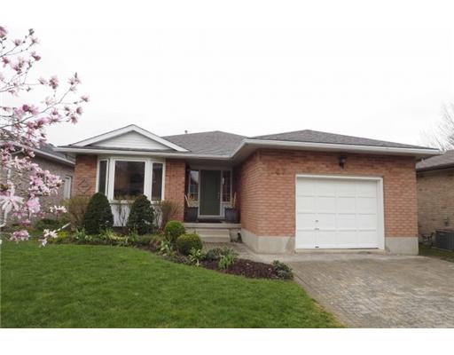 647 SPRUCEHURST CR, Waterloo, Ontario (ID 1)