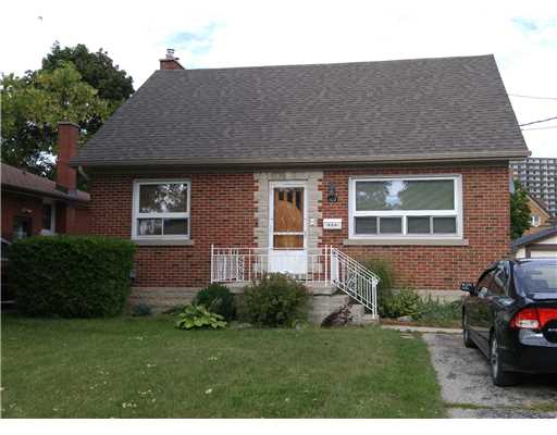 102 ELLIS AV, Kitchener, Ontario (ID 1537382)