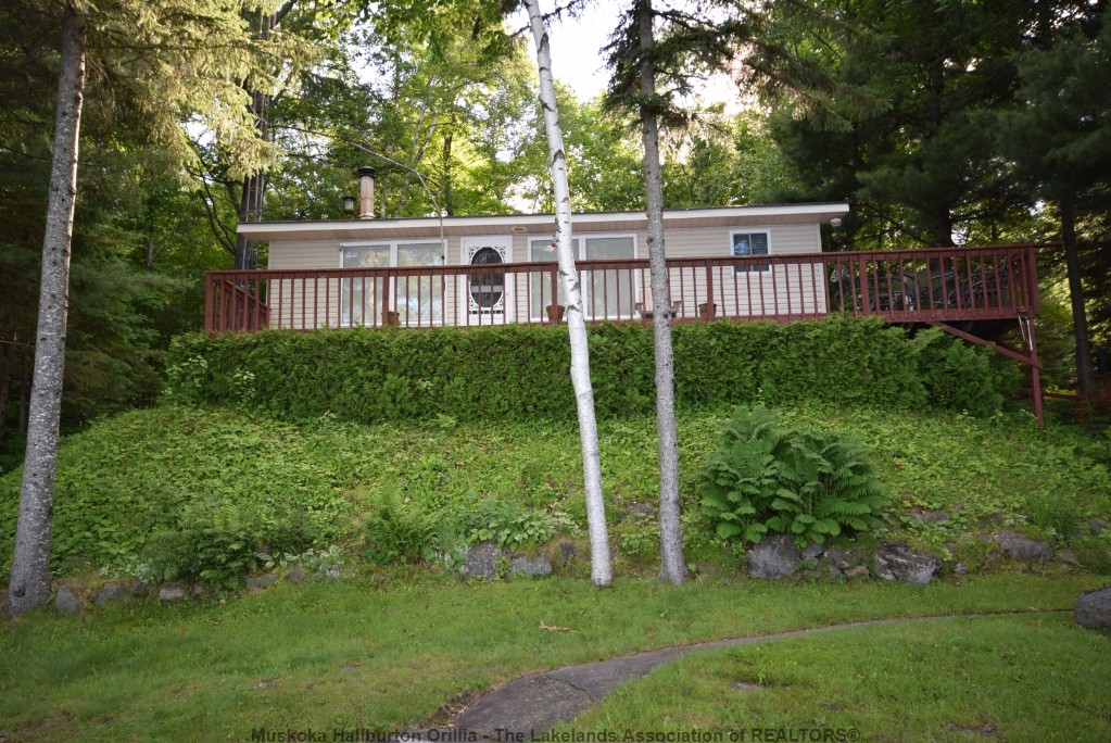 1022 HILLCREST LANE, Minden, Ontario (ID 391330359)