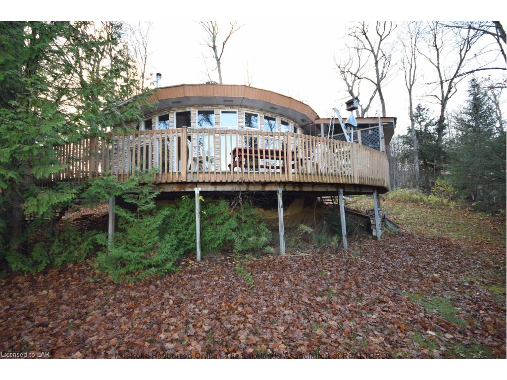 1009 LIBERTY Lane, Haliburton, Ontario (ID LA392330211)