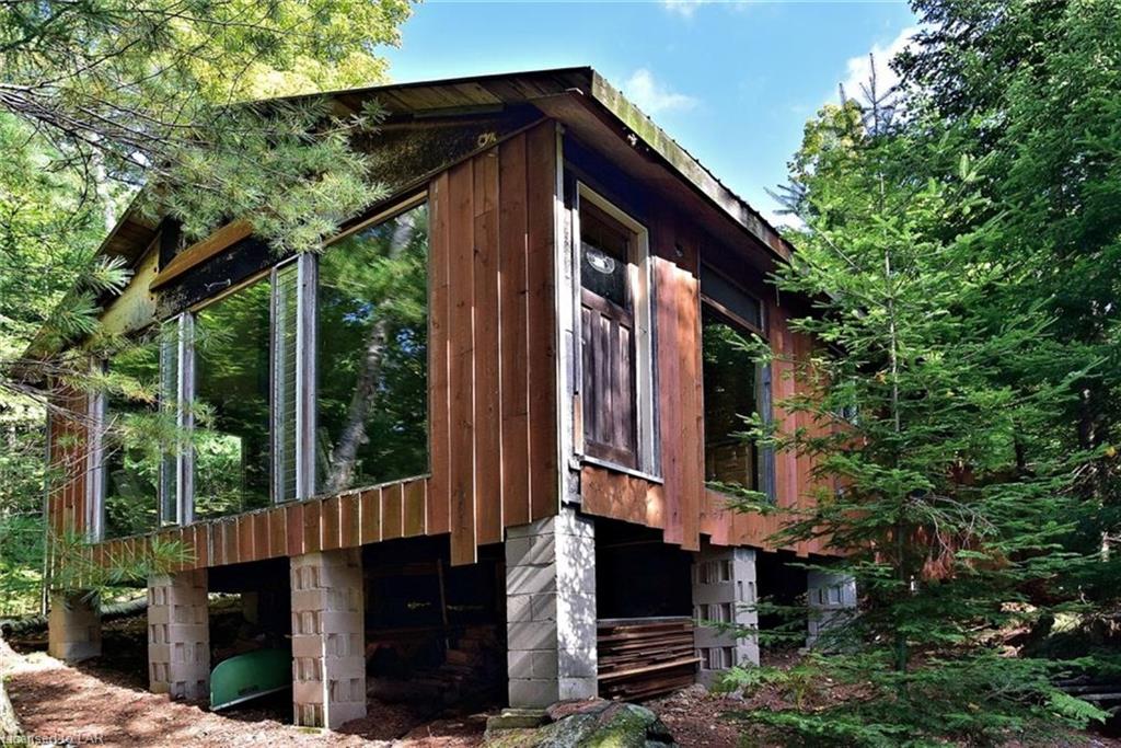 1994 MINNICOCK LAKE Road, Haliburton, Ontario (ID 154779)