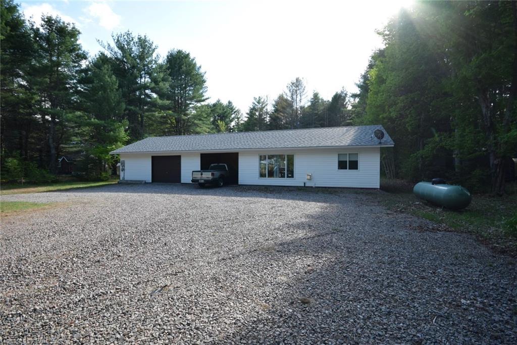 1169 AIRPORT Road, Algonquin Highlands, Ontario (ID 253654)