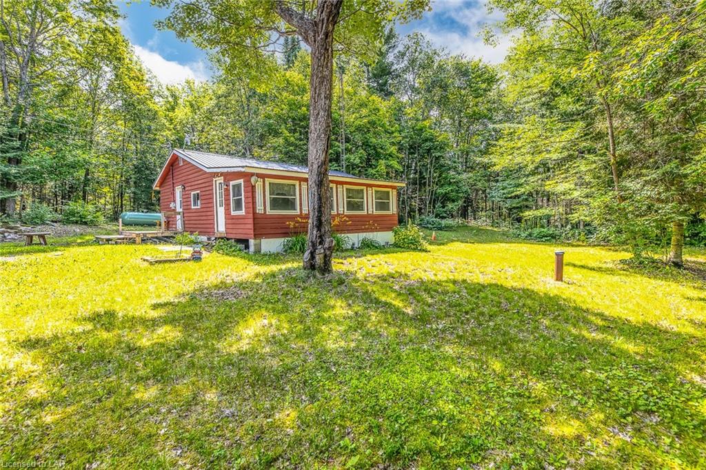 1464 BUCKSLIDE Road, Algonquin Highlands, Ontario (ID 40140938)
