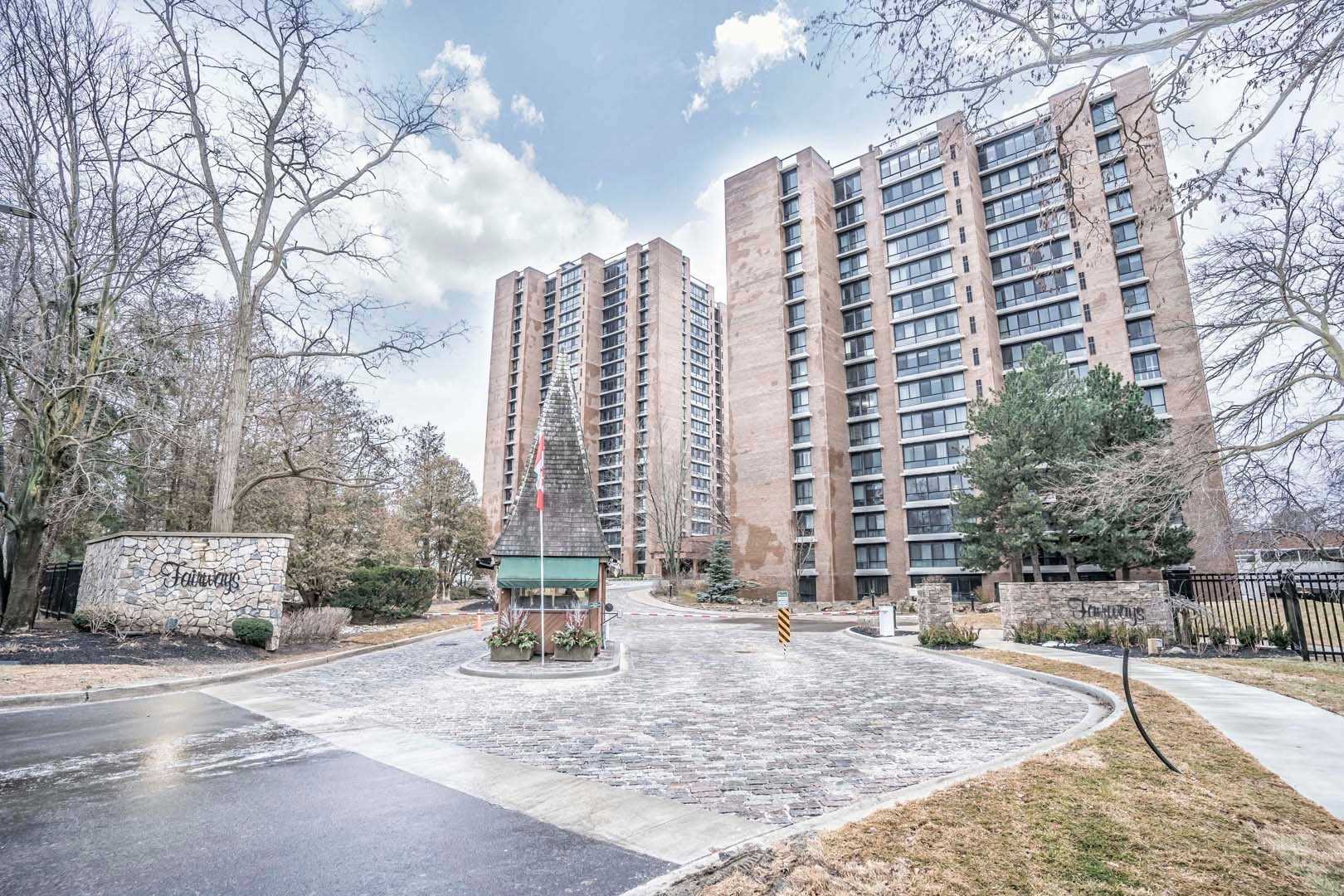 1400 Dixie Rd, Mississauga, Ontario (ID W4666639)