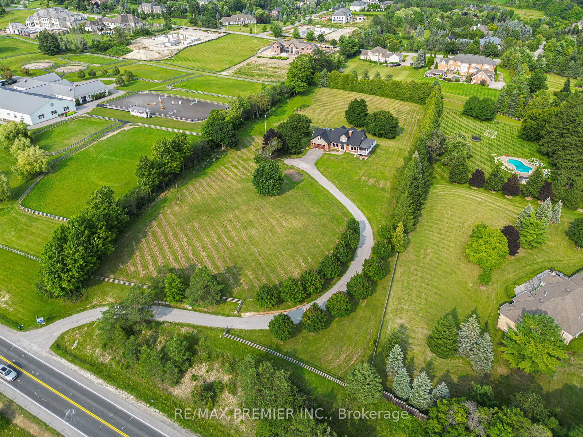 14219 Dufferin St, King, Ontario (ID N6716604)