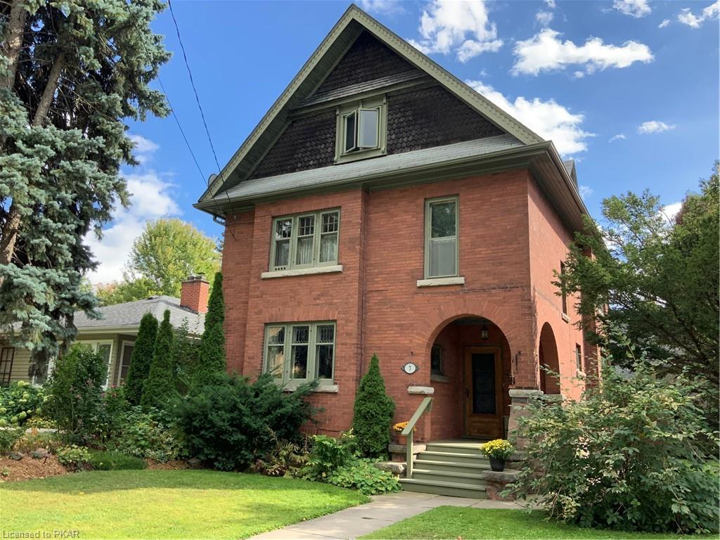 7 ENGLEBURN Place, Peterborough, Ontario (ID 204749)