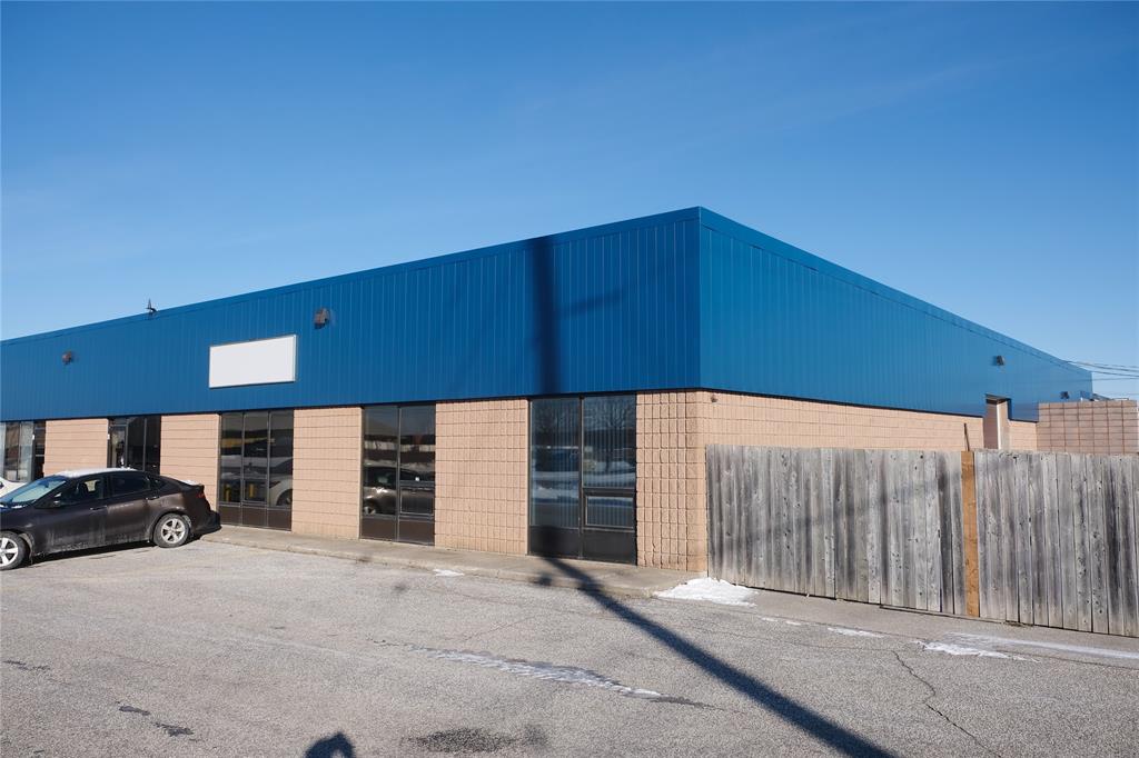 1390 LOUGAR Avenue Unit# E & F, Sarnia, Ontario (ID 21003857)
