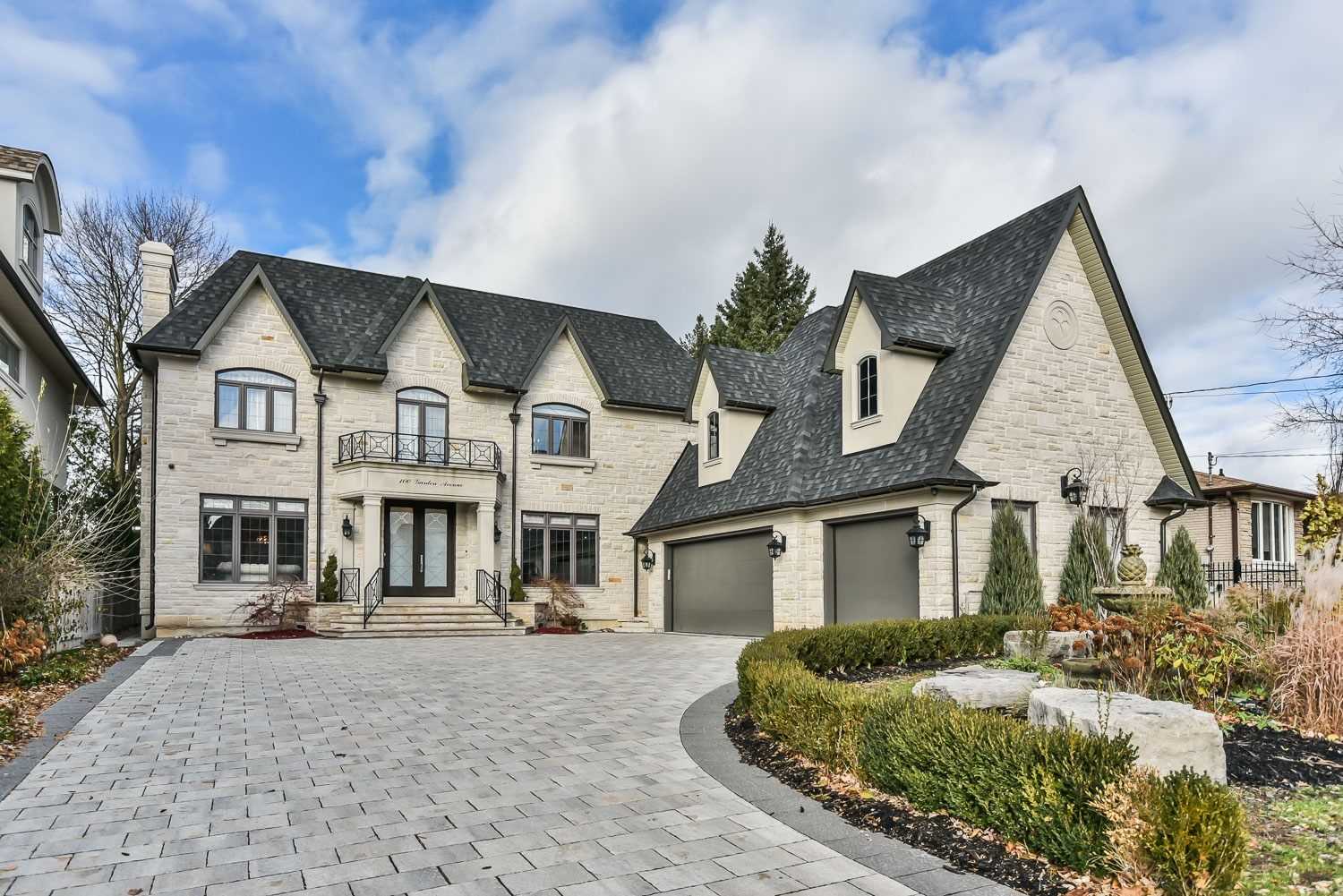 100 Garden Ave, Richmond Hill, Ontario (ID N4680549)