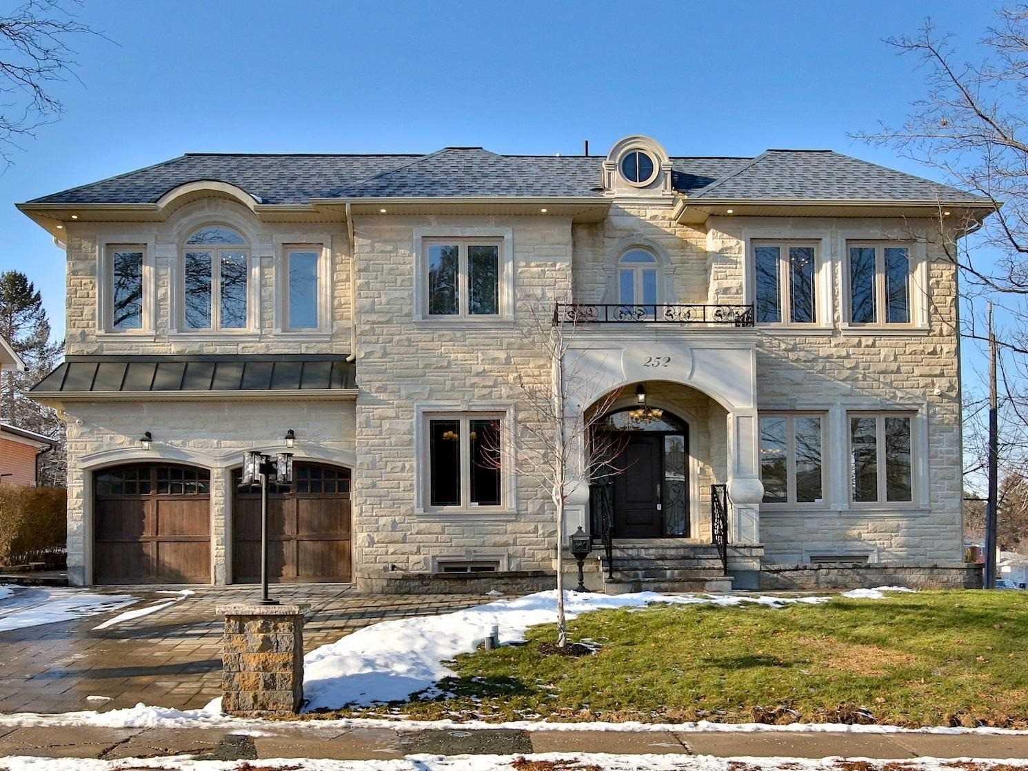 252 Newton Dr, Toronto, Ontario (ID C4682956)