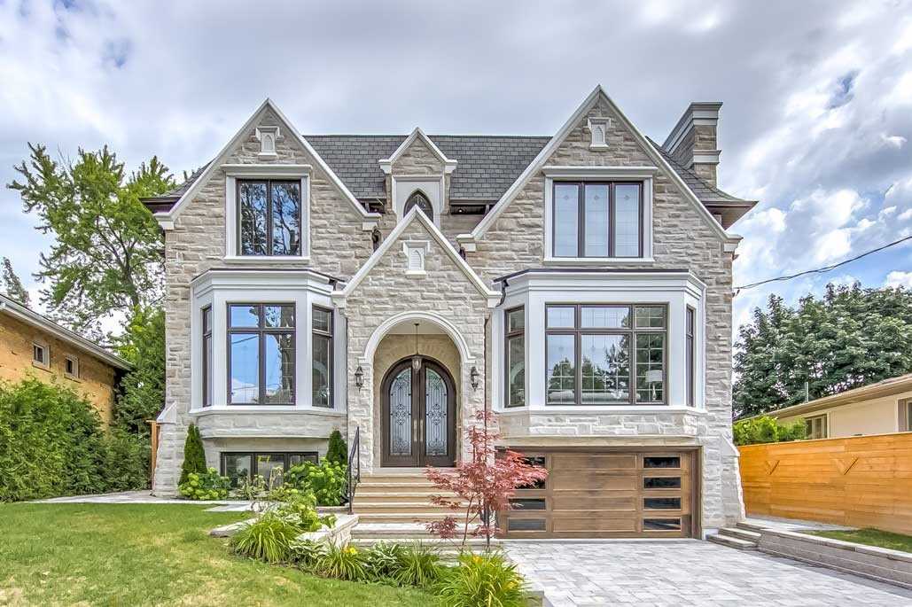 4 Ravenscroft Circ, Toronto, Ontario (ID C4875442)