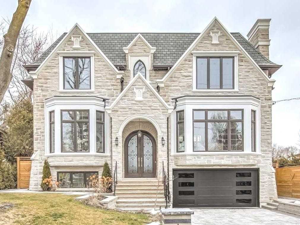 4 Ravenscroft Circ, Toronto, Ontario (ID C5099614)