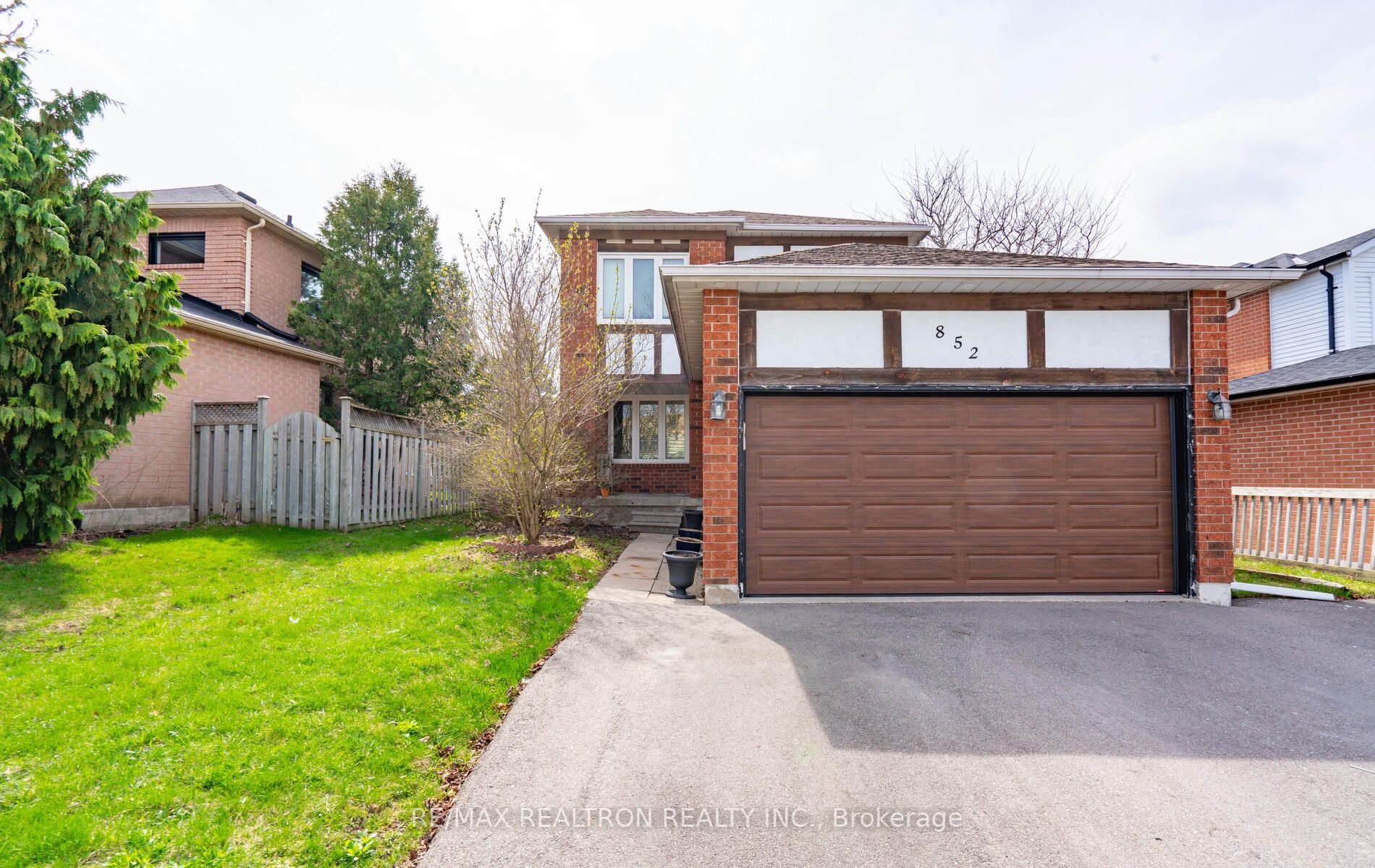 852 College Manor Dr, Newmarket, Ontario (ID N5973496)
