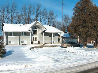1285 EMERALD ISLE RD, Ennismore, Ontario (ID 151601010117202)